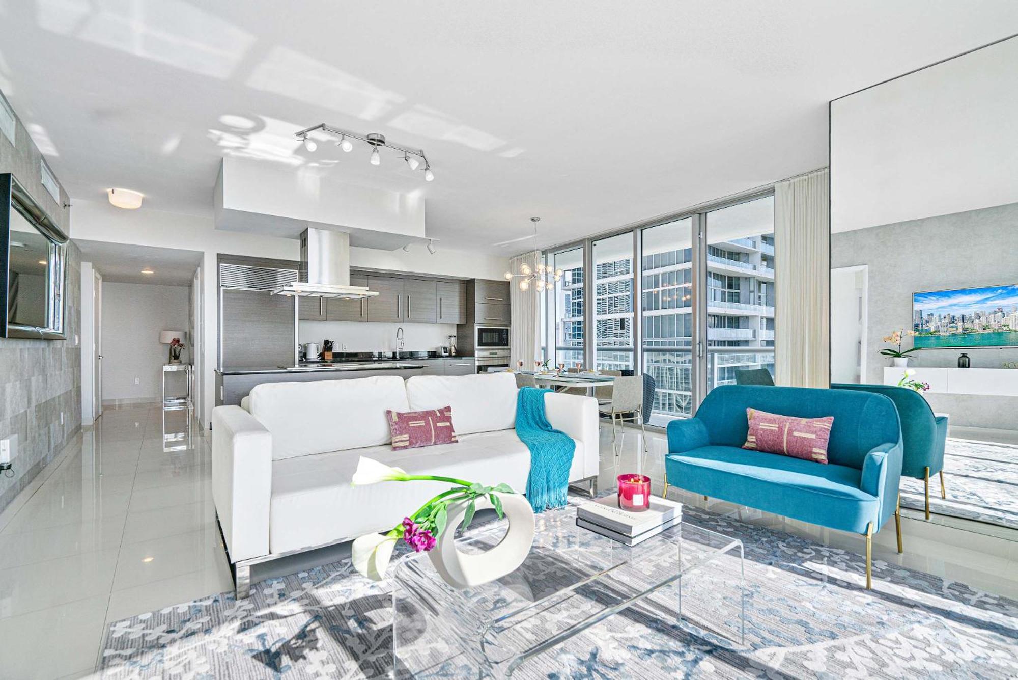 Mvr Living In Brickell Tower
